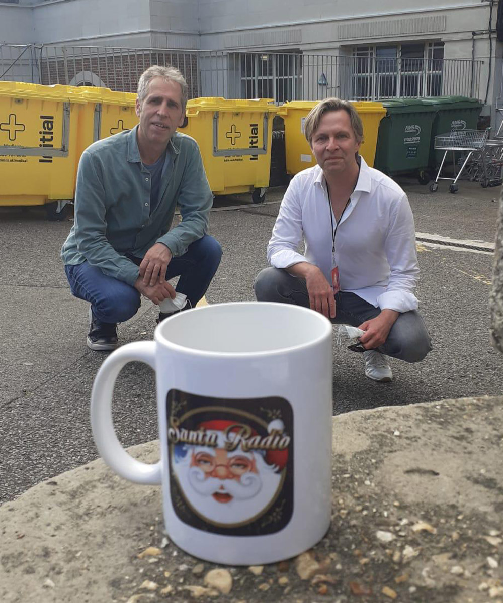 Johnny Hates Jazz - Singers - Santa Radio Mugshot